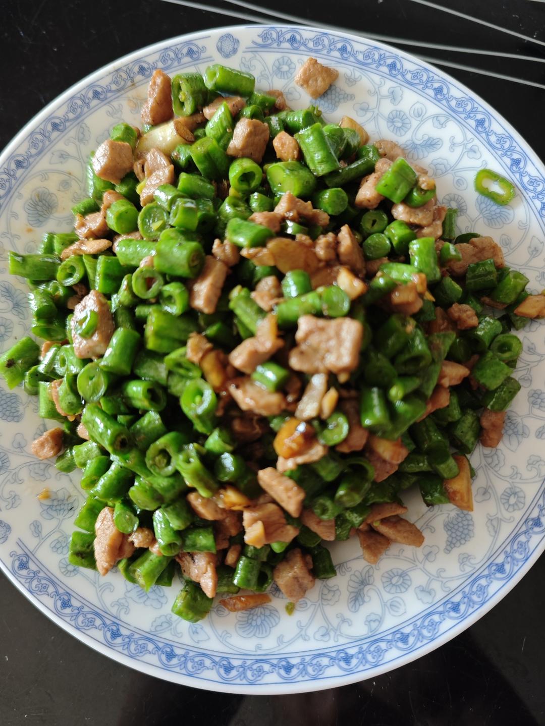 肉沫豆角下饭菜