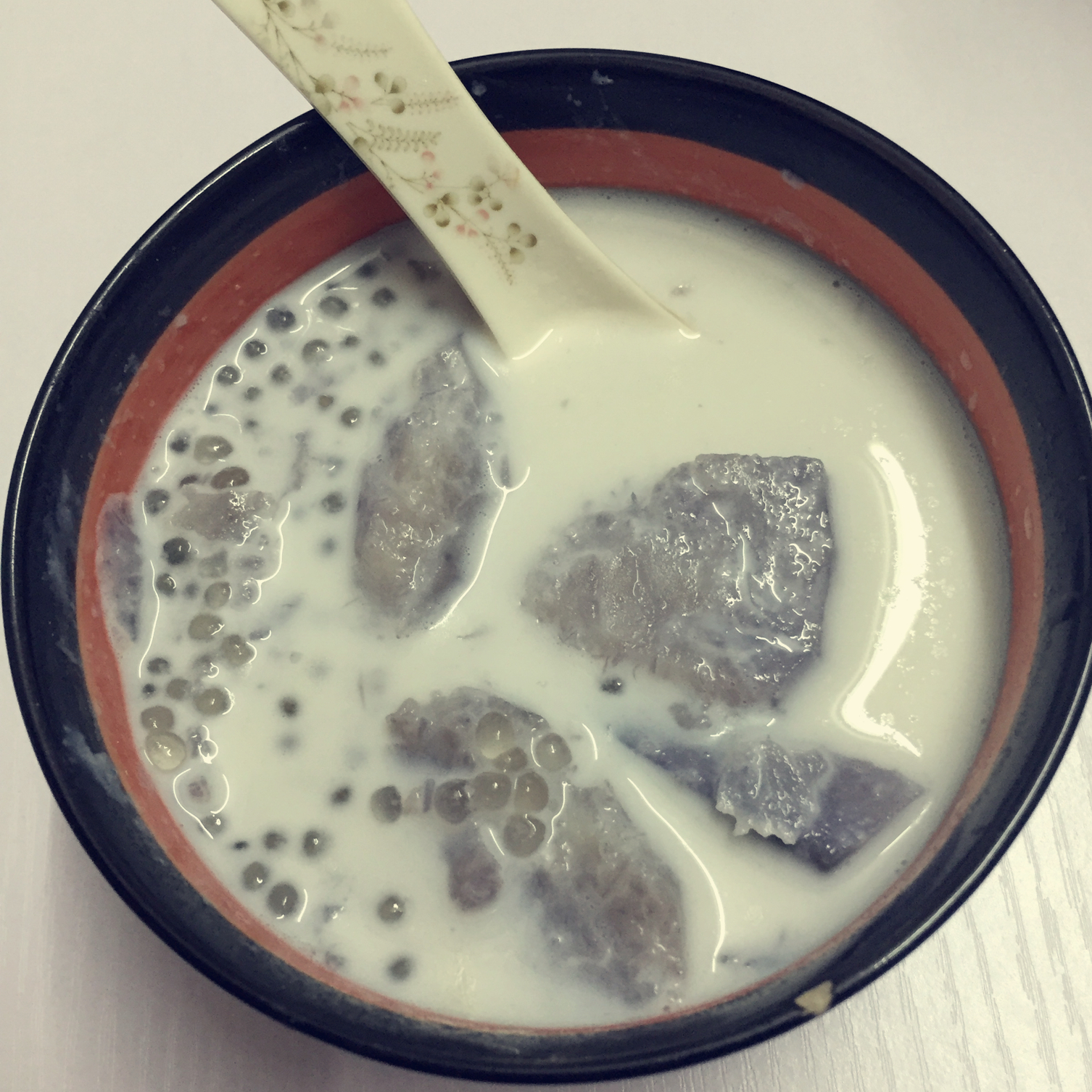 椰奶香芋西米露