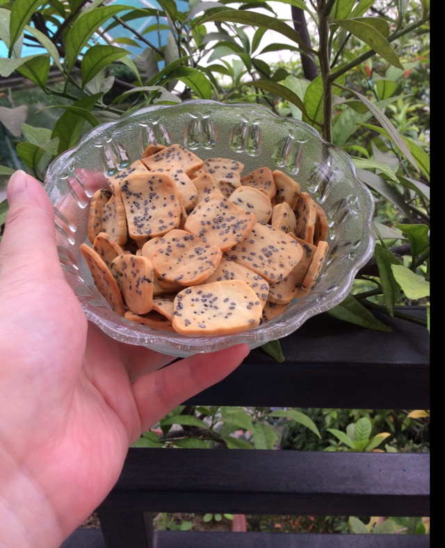 黑芝麻咸香饼干