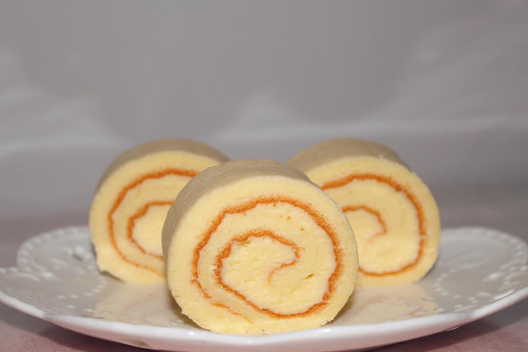 材料最简单的【低卡蛋糕卷】卡仕达戚风卷