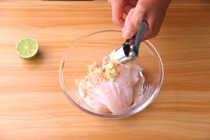 柠檬龙利鱼柳—让你边吃边瘦的做法 步骤2