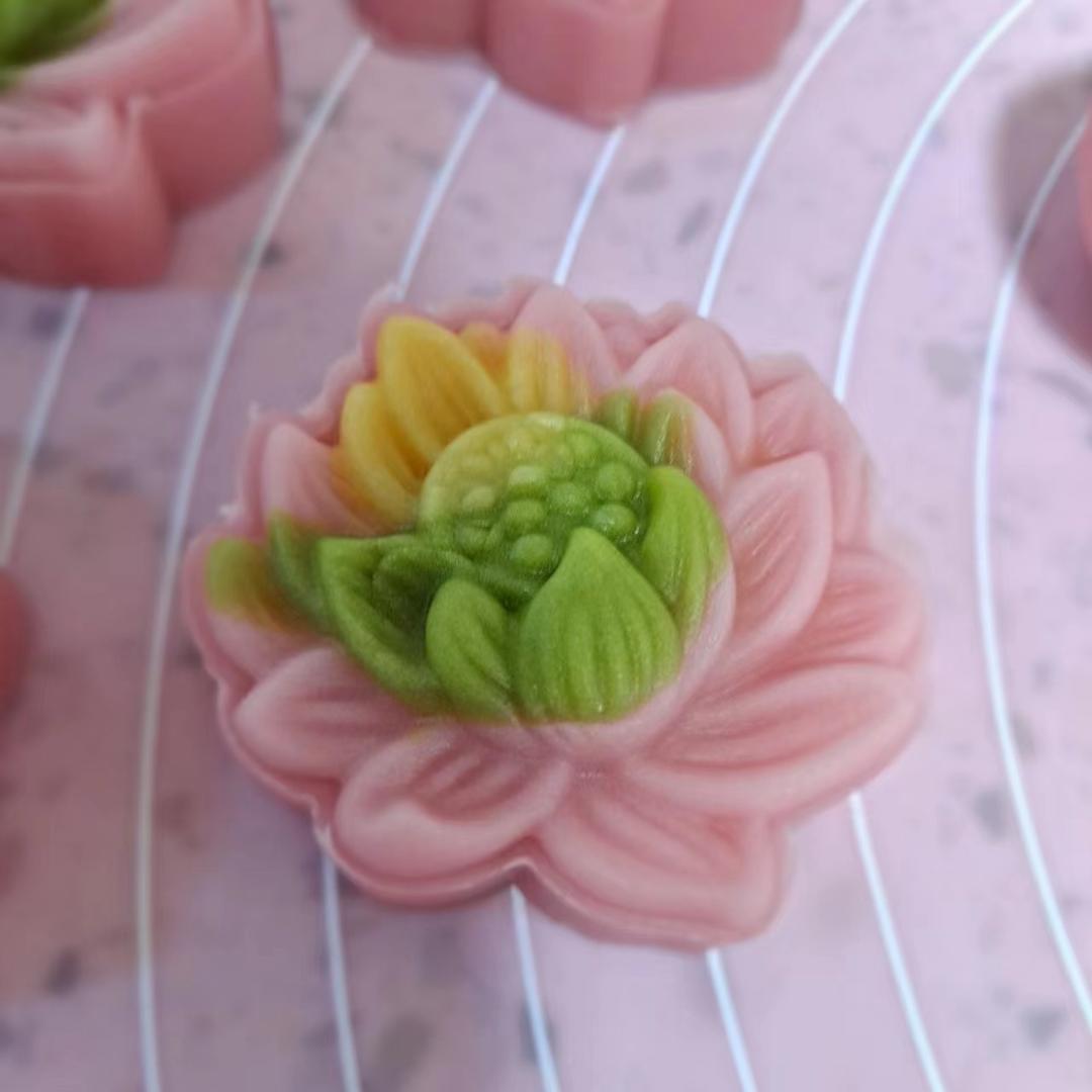 桃山皮—蛋黄莲蓉月饼