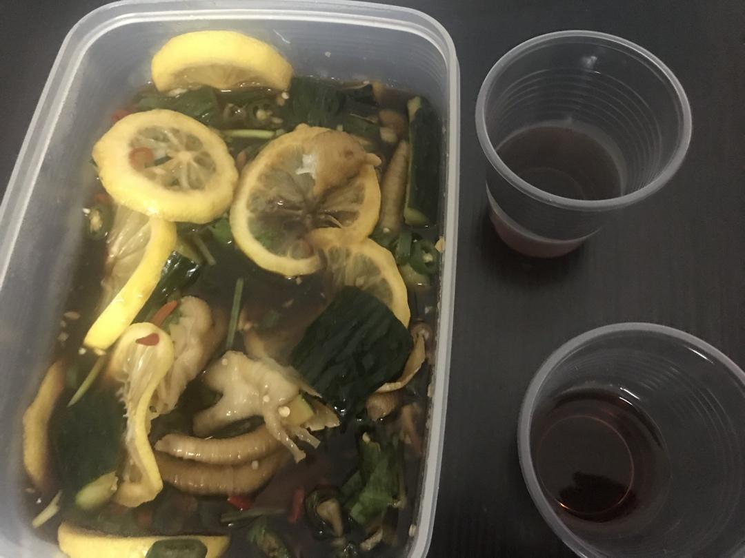 停不下来的秘制凉拌鸡爪