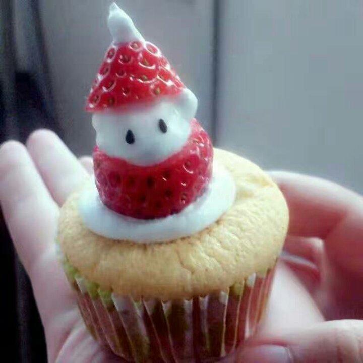 懒宝宝加餐做的小蛋糕