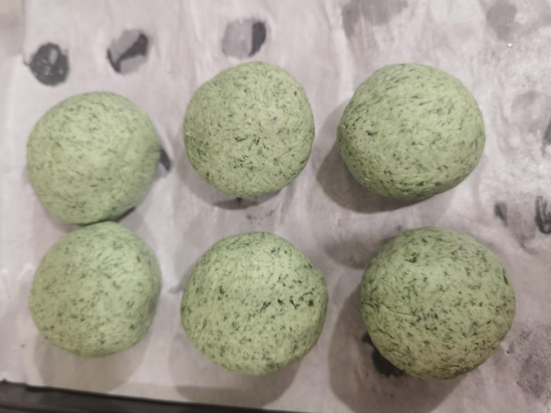 清明必吃的艾草青团