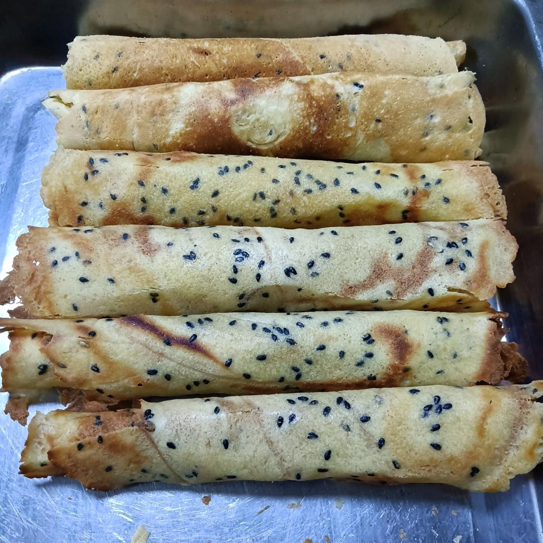 鸡蛋卷，平底锅就能做，酥到掉渣