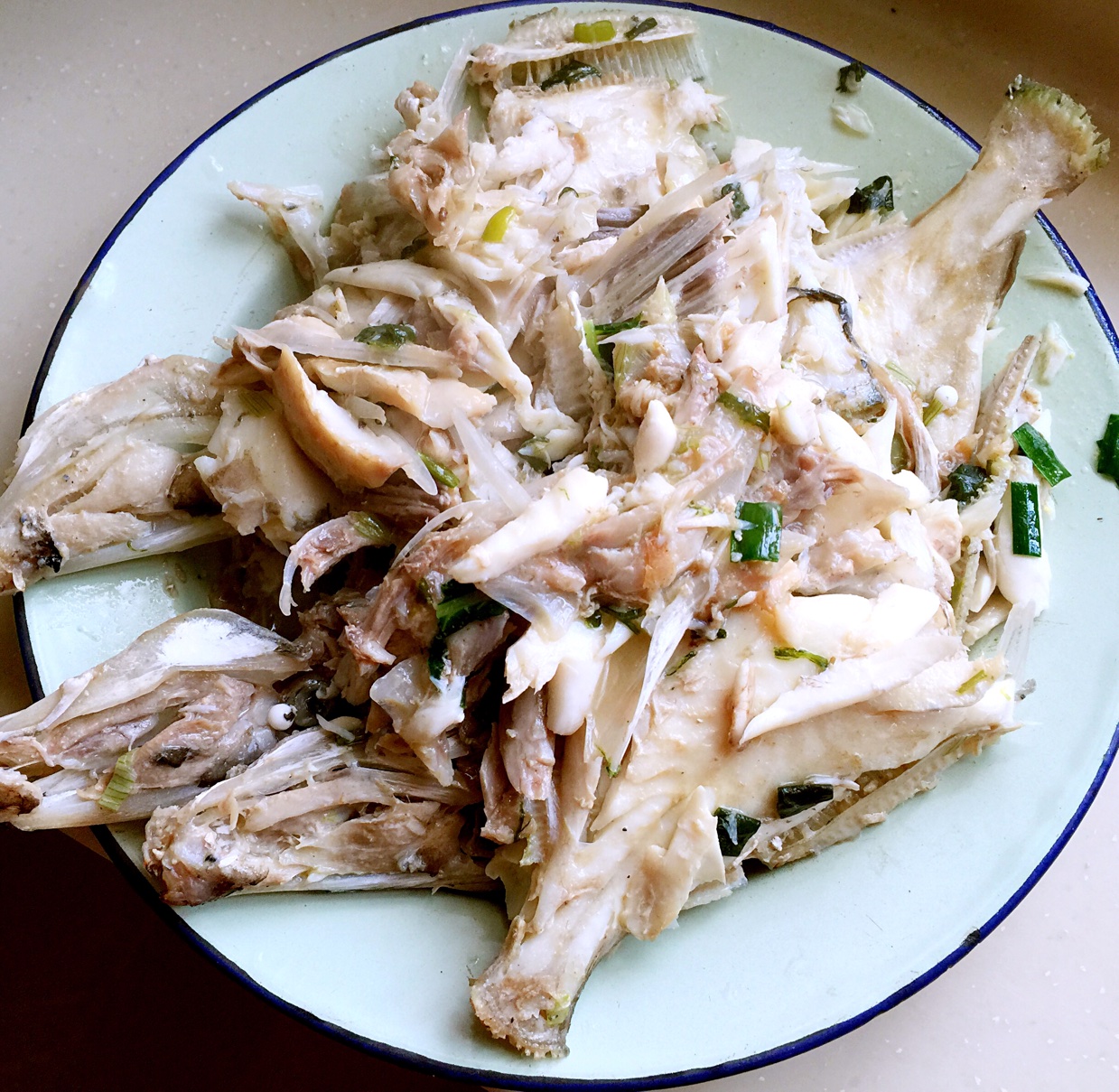 福妞儿funiuer做的清煮扒皮牛鱼