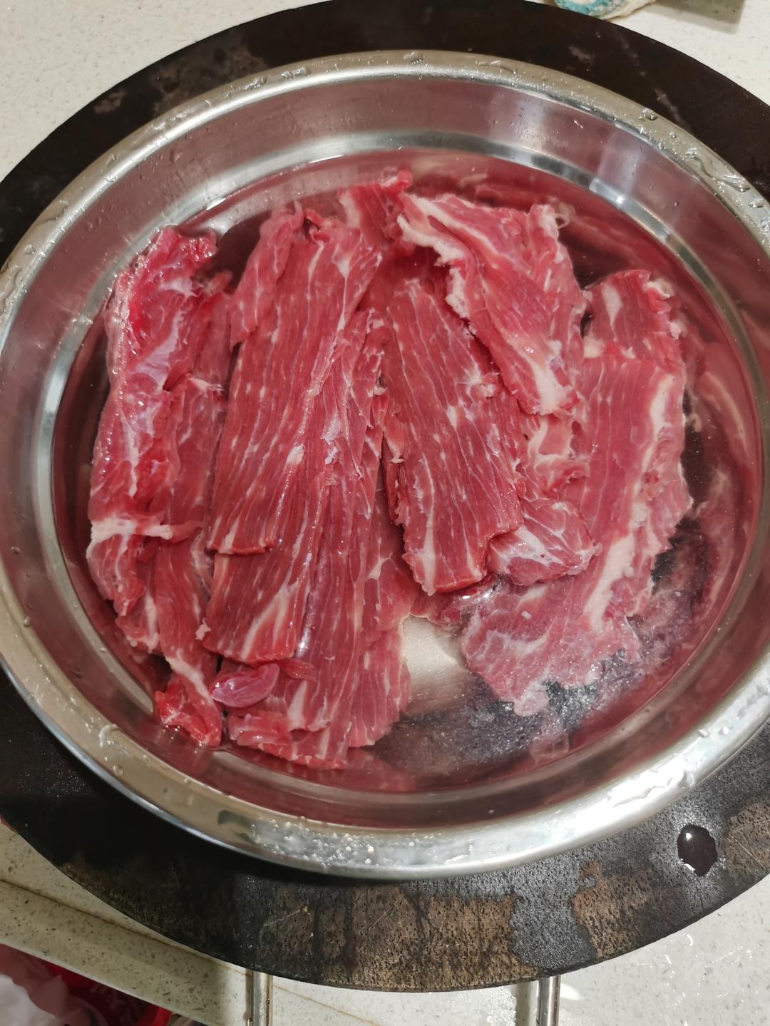 滑蛋牛肉，牛肉滑嫩，鸡蛋松软