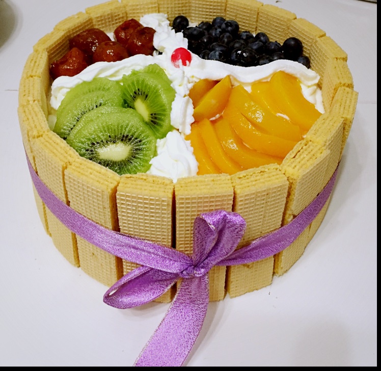 生日蛋糕教程【威化饼干围边】