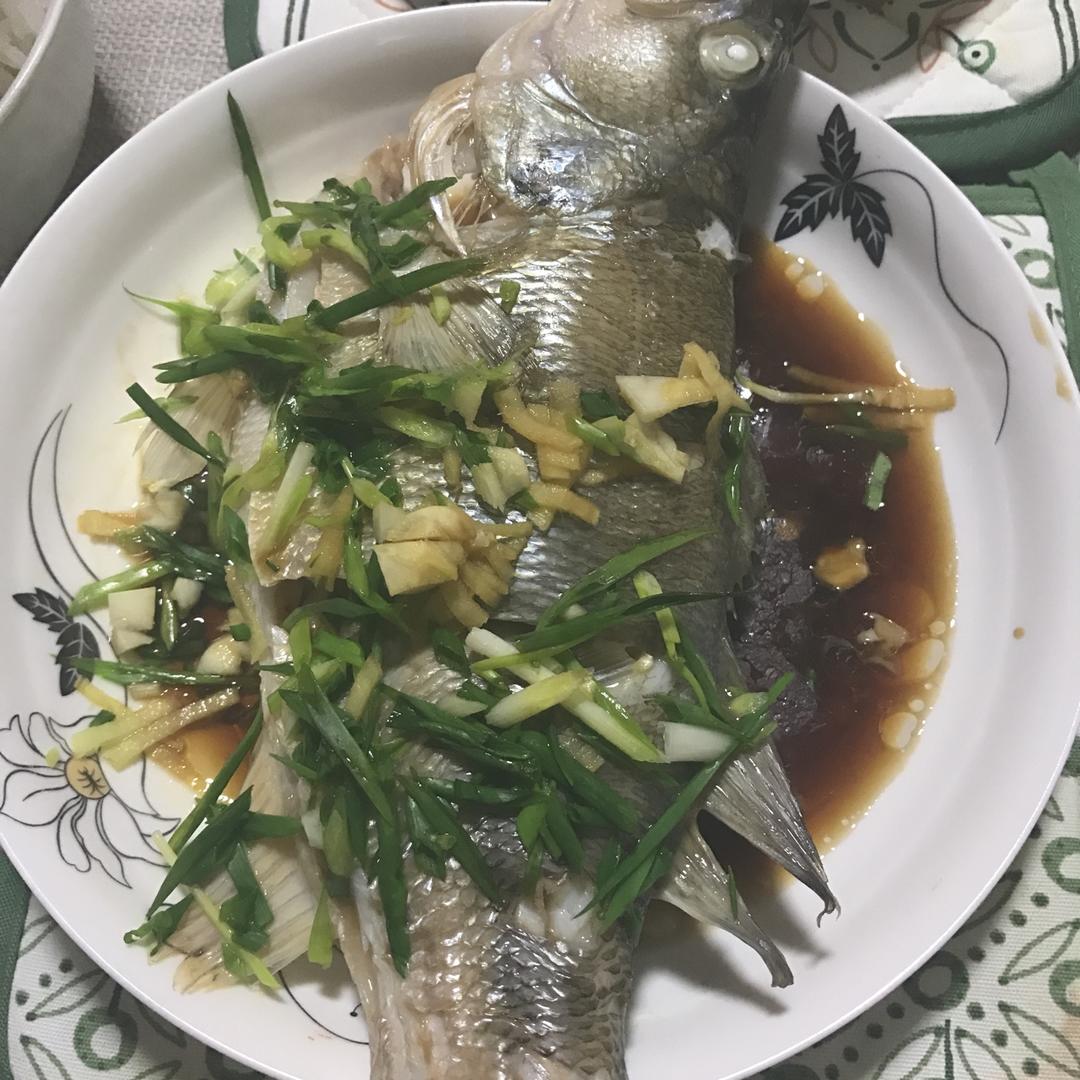 清蒸鲈鱼