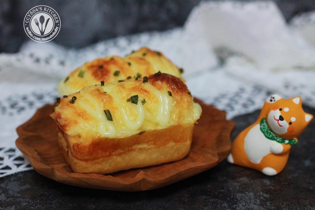 香葱芝士肉松面包