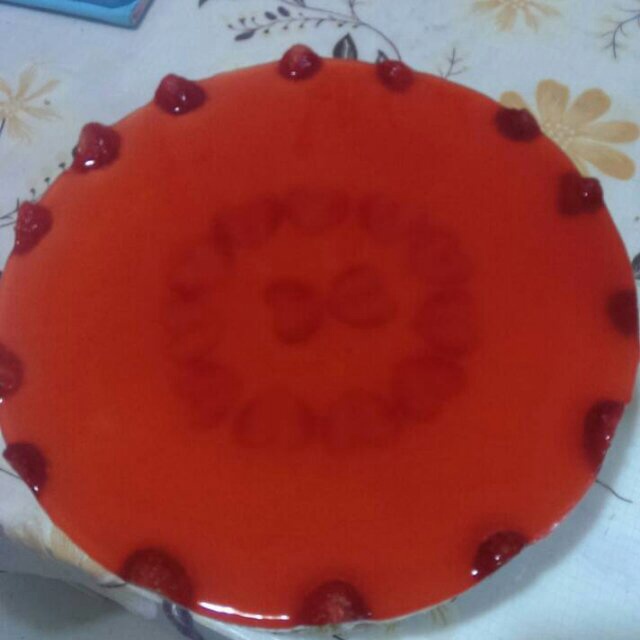 芝士草莓果冻蛋糕