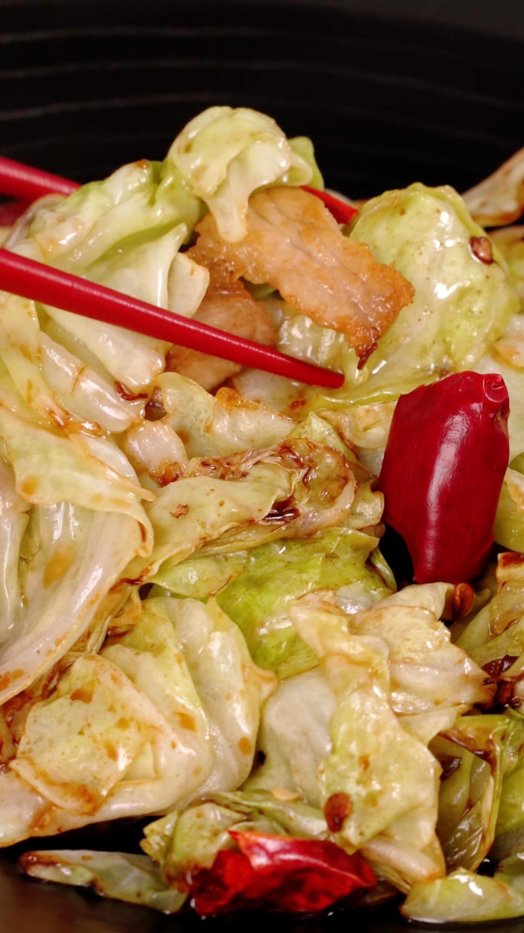 家常炝炒圆白菜的做法