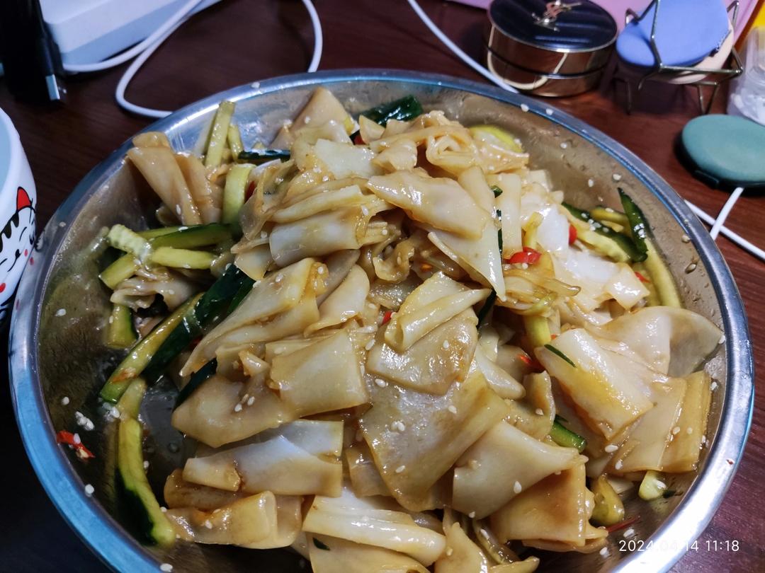 超级好吃的凉拌陈村粉
