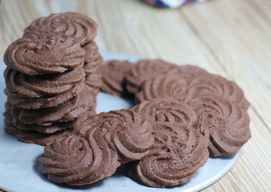 多种口味曲奇（香草、巧克力、抹茶）