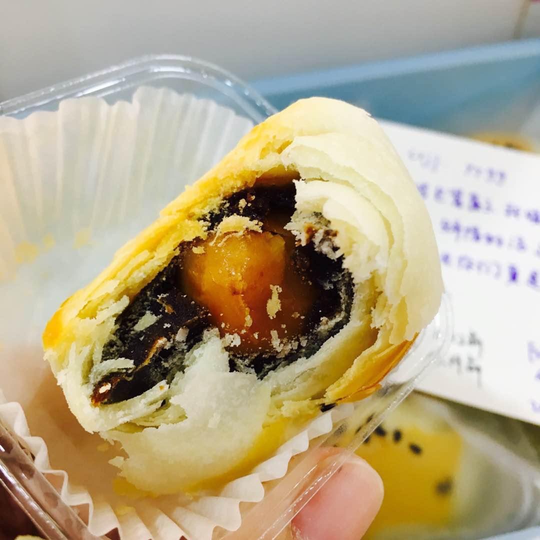 蛋黄酥
