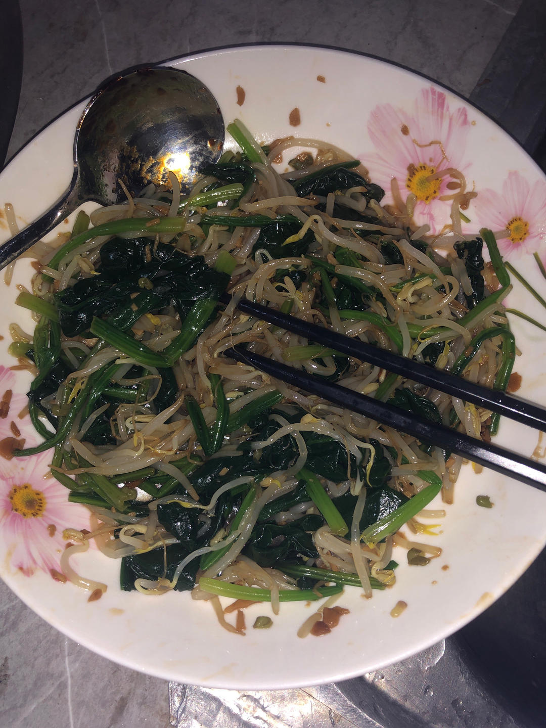 万能凉拌菜料汁（凉拌菠菜粉丝）