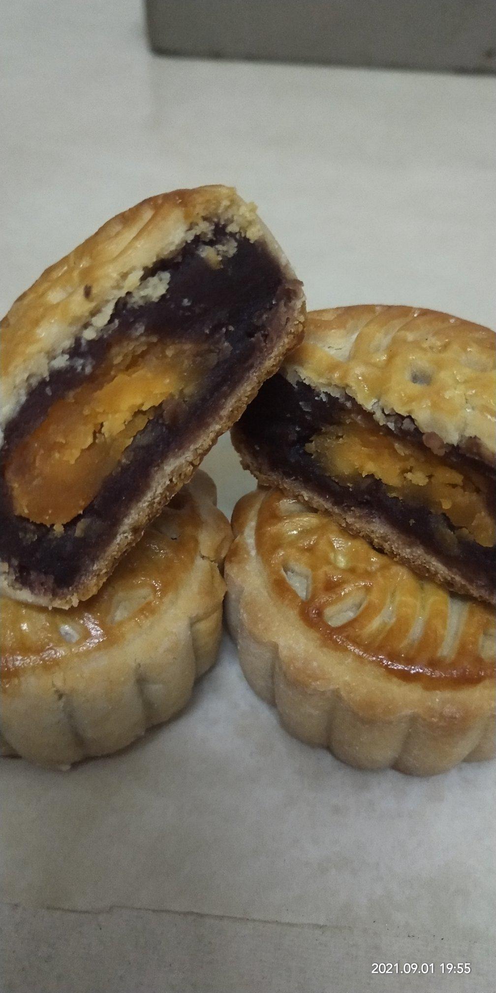 金沙奶黄月饼