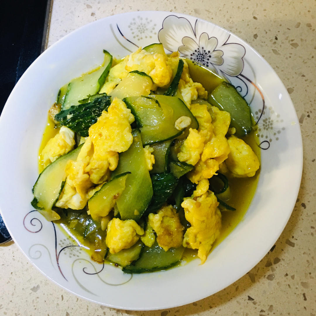 黄瓜炒鸡蛋