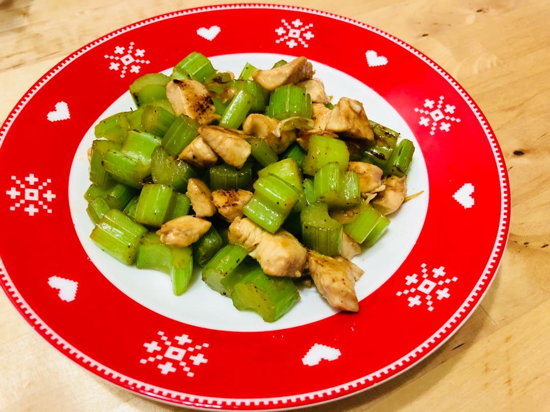 芹菜炒鸡肉