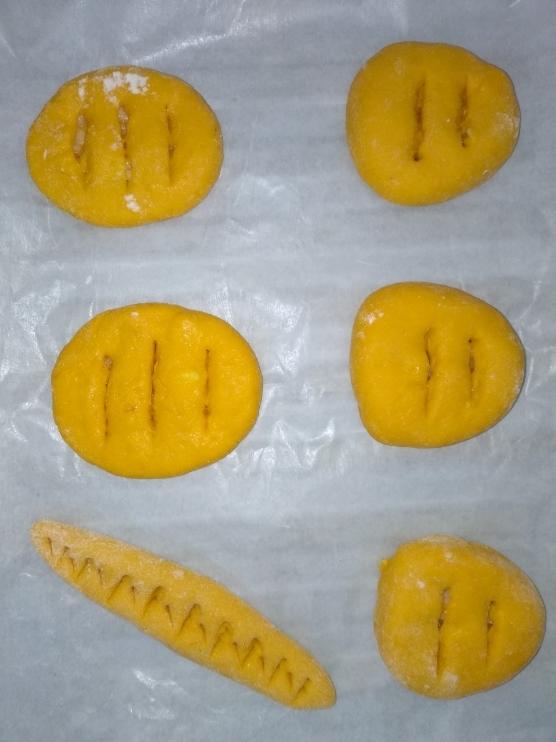 自制奶黄馅老婆饼 (低糖、玉米油版)