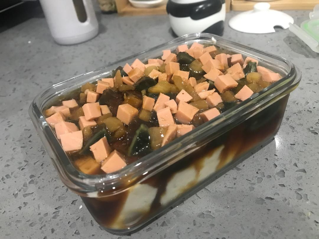 凉拌皮蛋豆腐