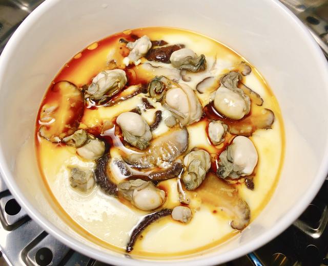 海鲜炖蛋｜蒸蛋嫩滑的小秘密、香菇海蛎详解版的做法