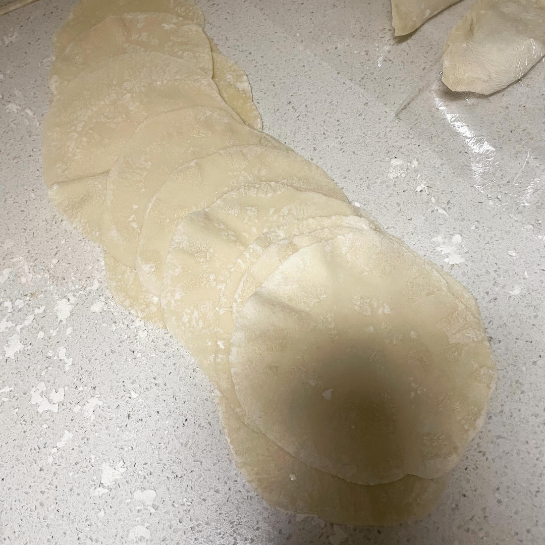 手工揉面三分钟，又韧又薄又好包的饺子皮