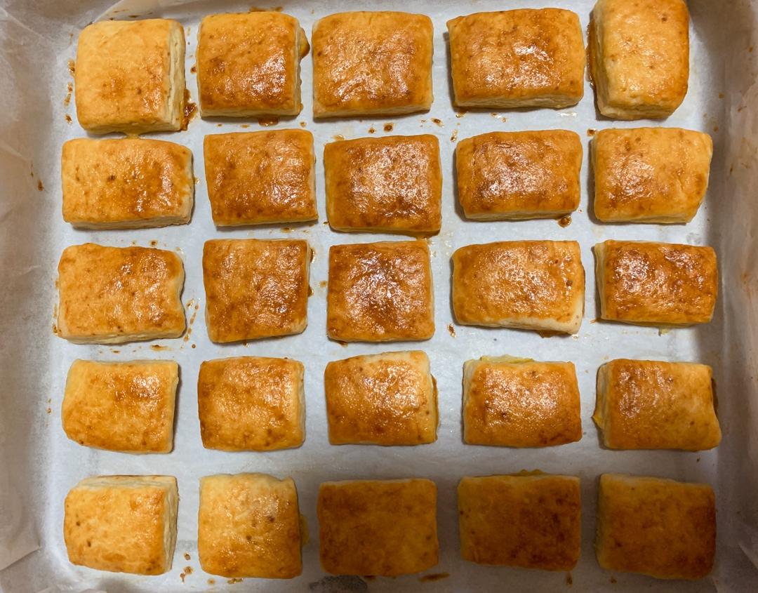 【视频】3分钟 奶油司康Scone(可能是世界上最快手的司康) 消耗淡奶油～