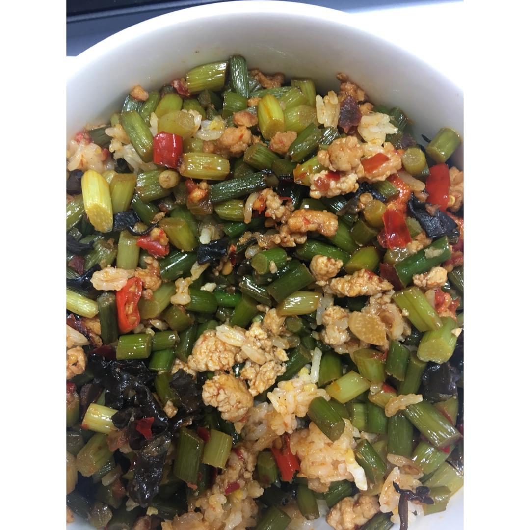 下饭菜～蒜苔肉末