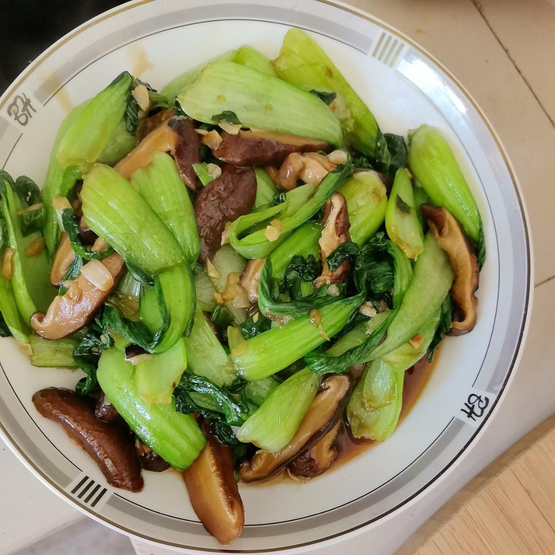 比肉还好吃的——蚝油香菇油菜