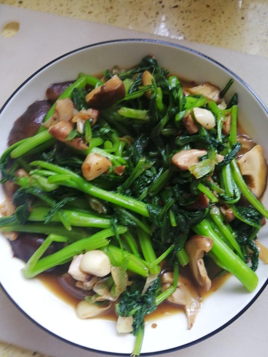 炝炒空心菜（不黑的秘密）