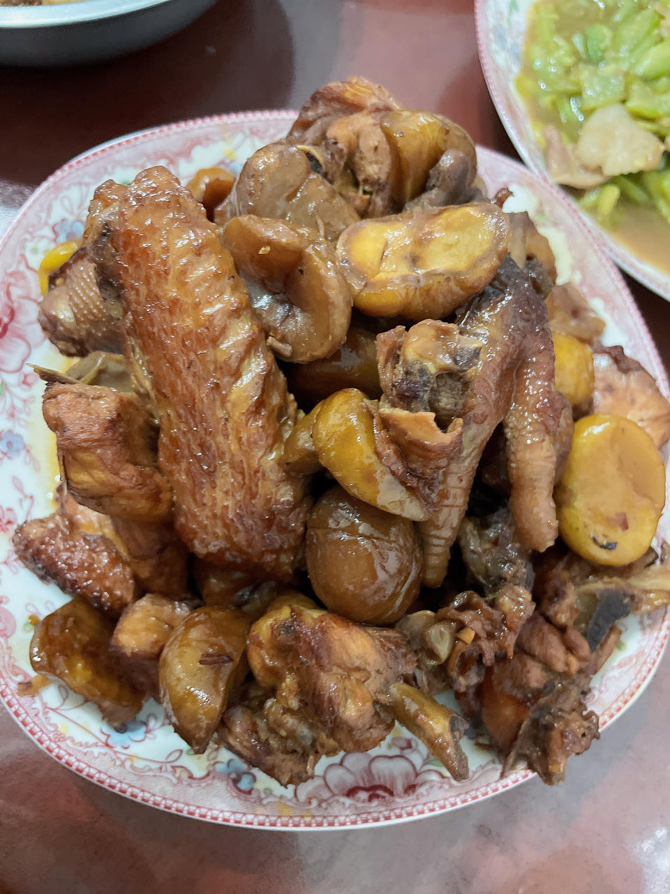 红烧栗子鸡块