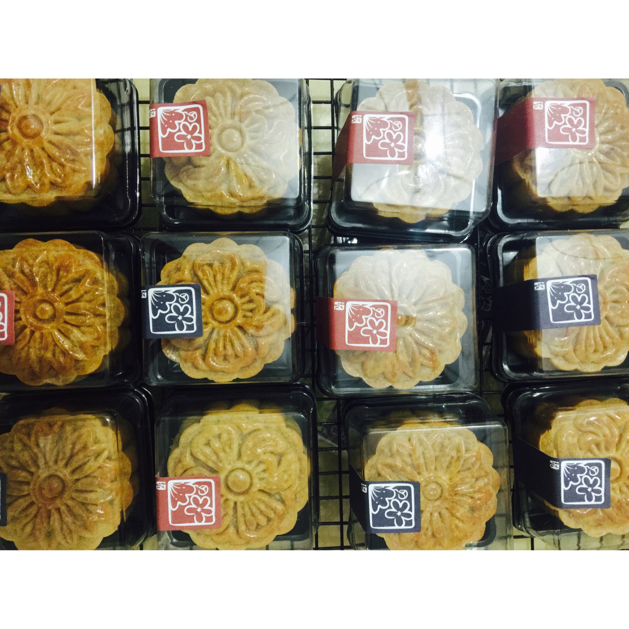 广式月饼—蛋黄莲蓉月饼