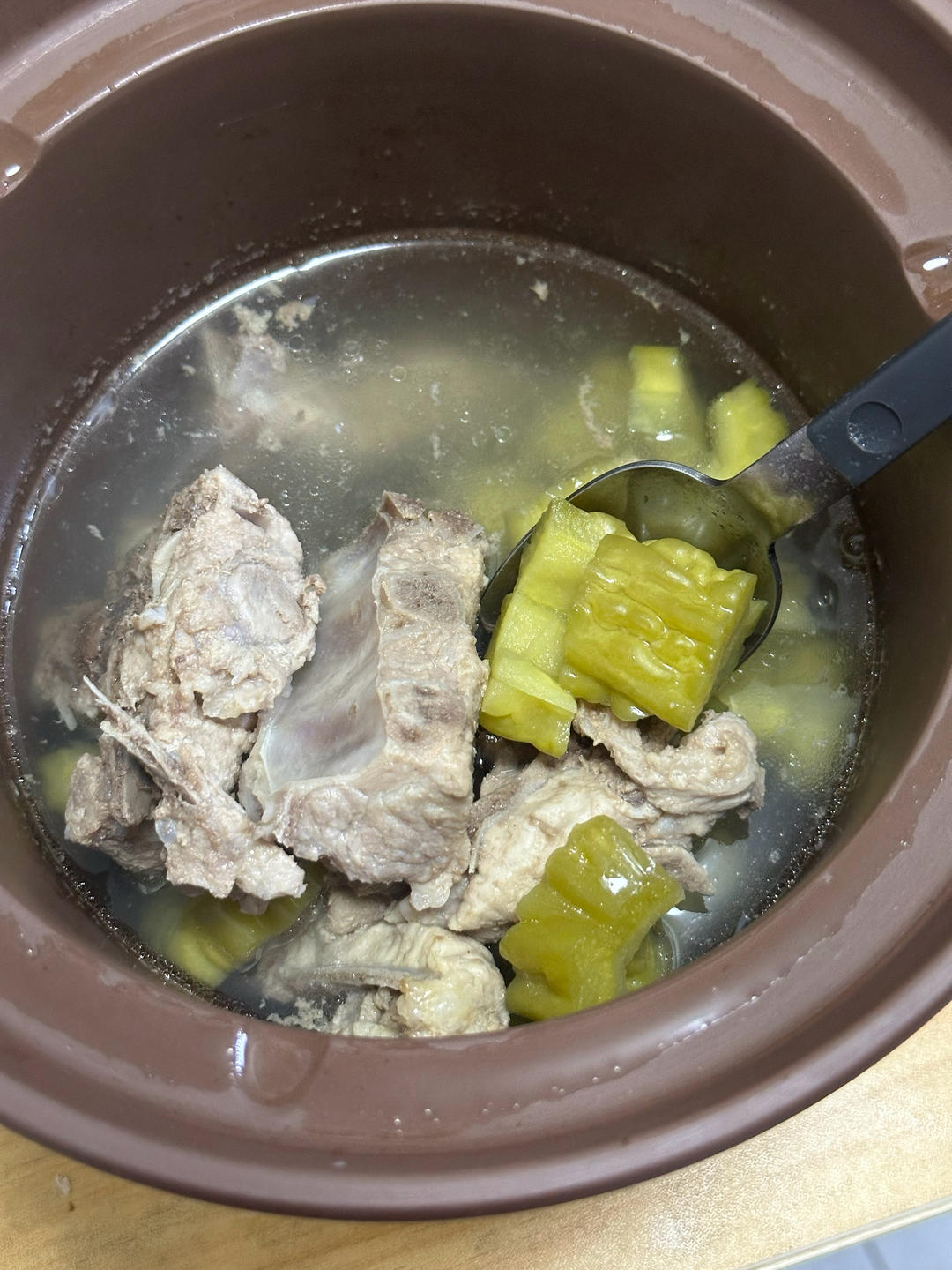 苦瓜排骨汤不苦的做法