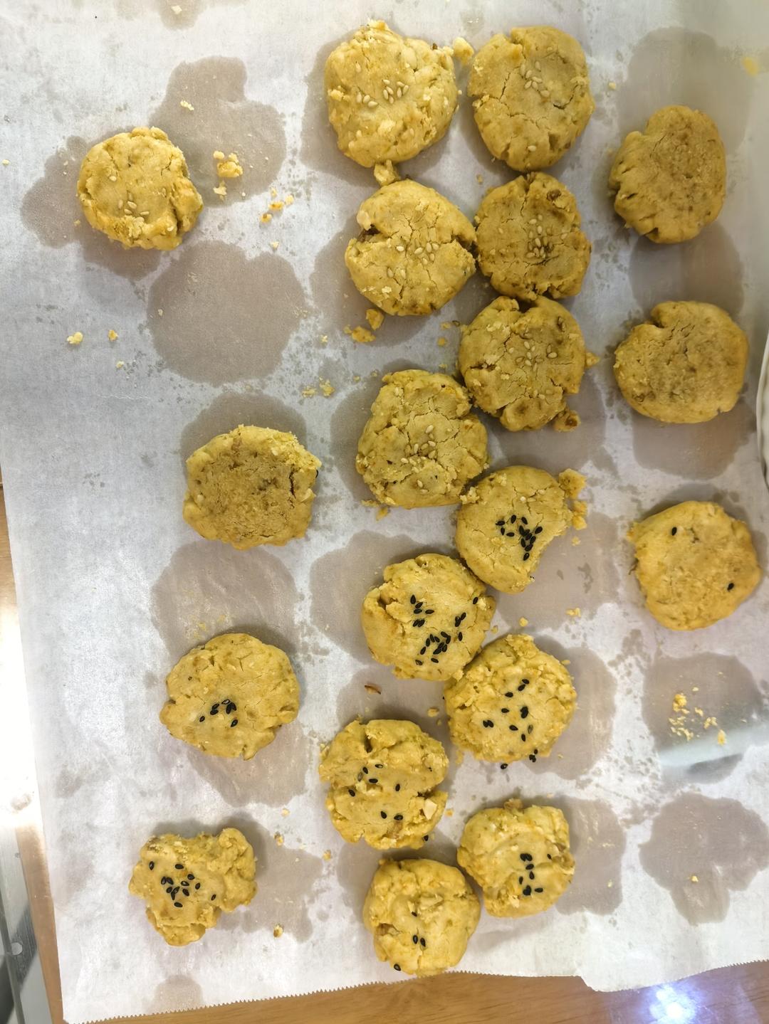 轻轻一按就碎掉的原味桃酥（不输猪油版）