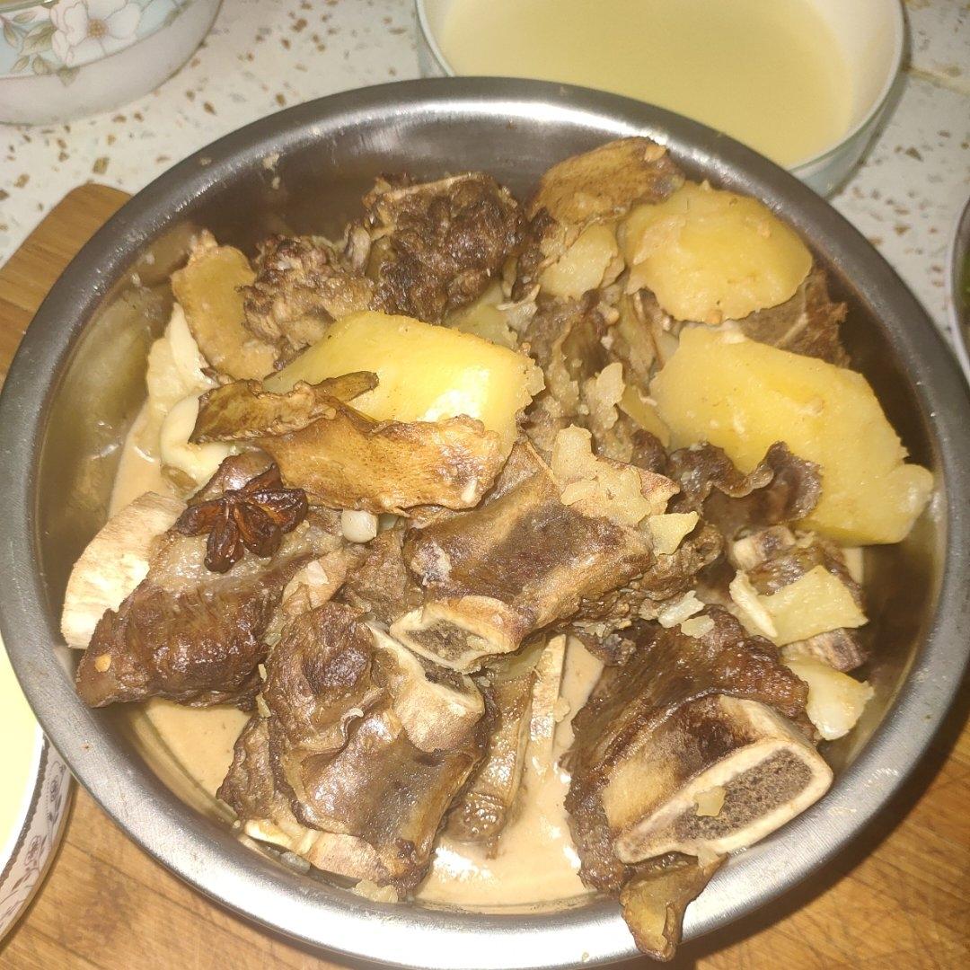 香焖牛排骨