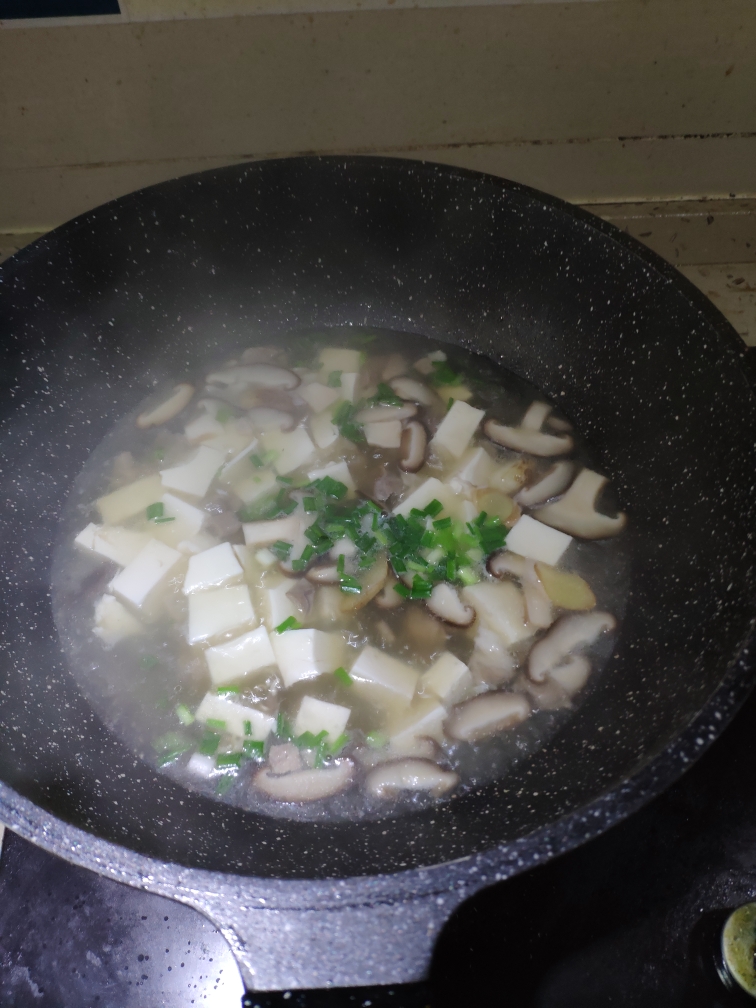 香菇豆腐汤的做法 步骤8