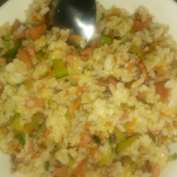 酱油炒饭(超级简单)
