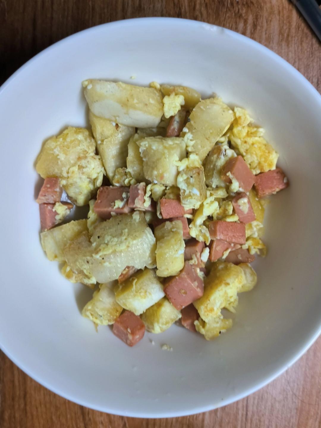 三分钟快手早餐喷香炒馒头