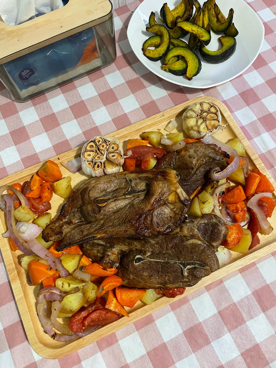 外焦里嫩的快手烤羊排（烤箱版）