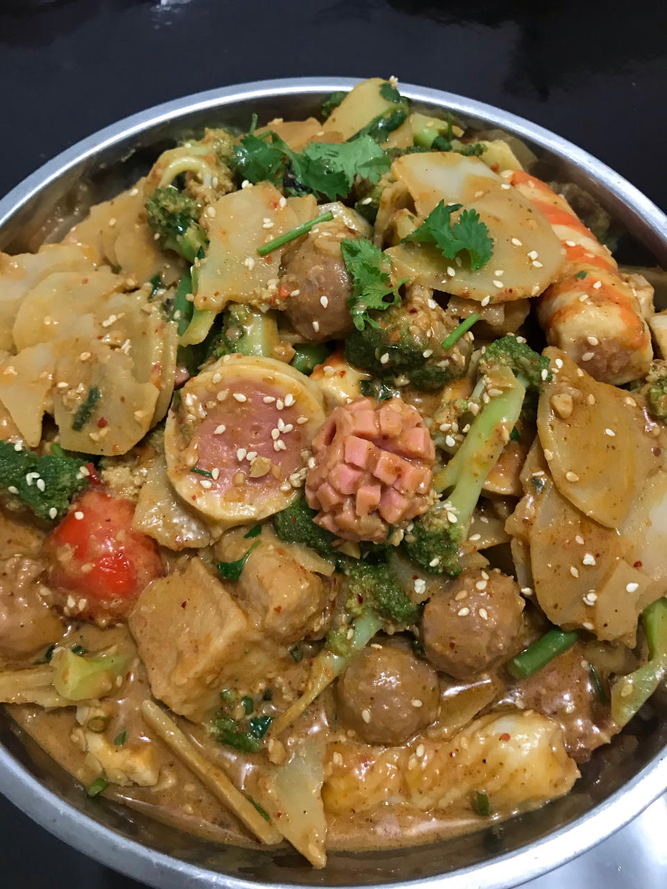 比麻辣烫好吃百倍的麻辣拌，浓郁鲜香麻辣又上瘾