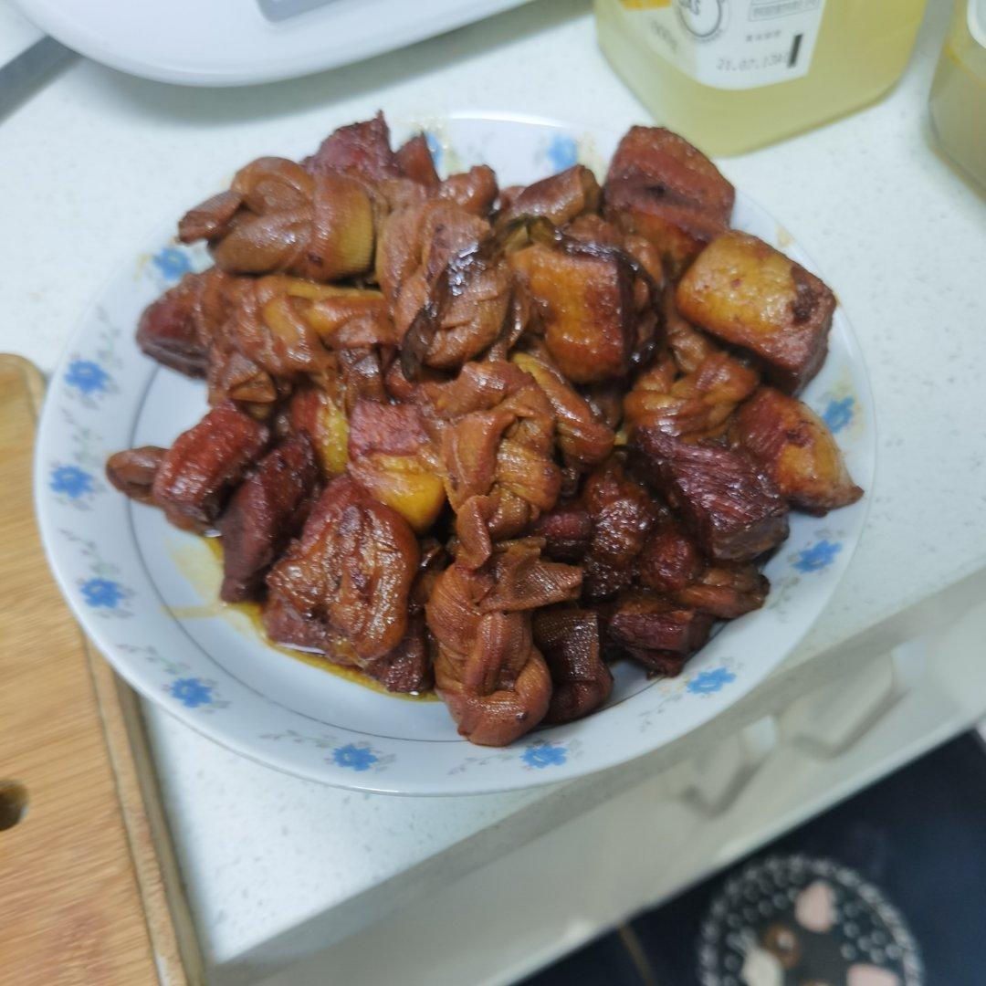 百叶结和红烧肉一起烧，原来这么美味