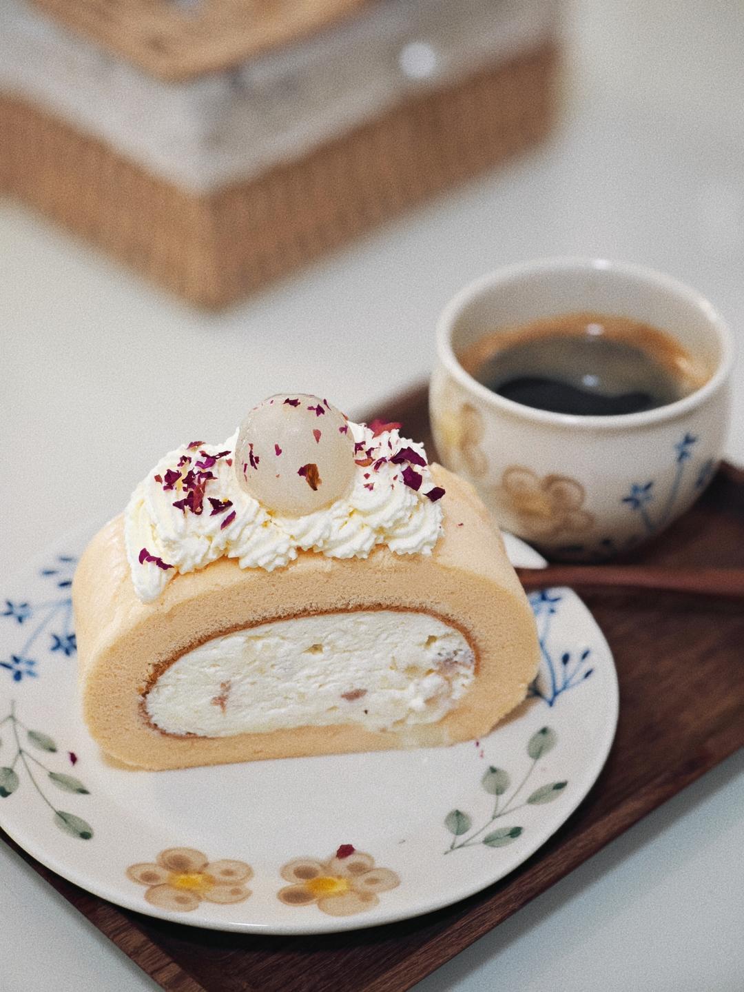 《Tinrry+》粉红荔枝蛋糕卷