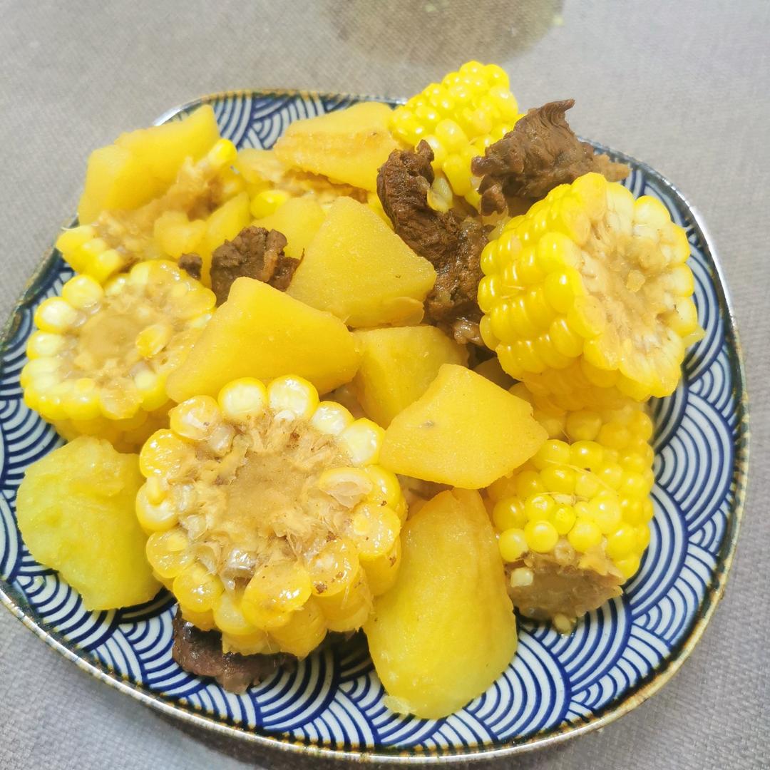 土豆炖牛肉
