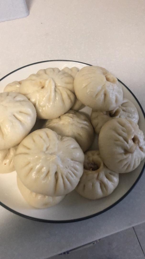 香菇肉包子