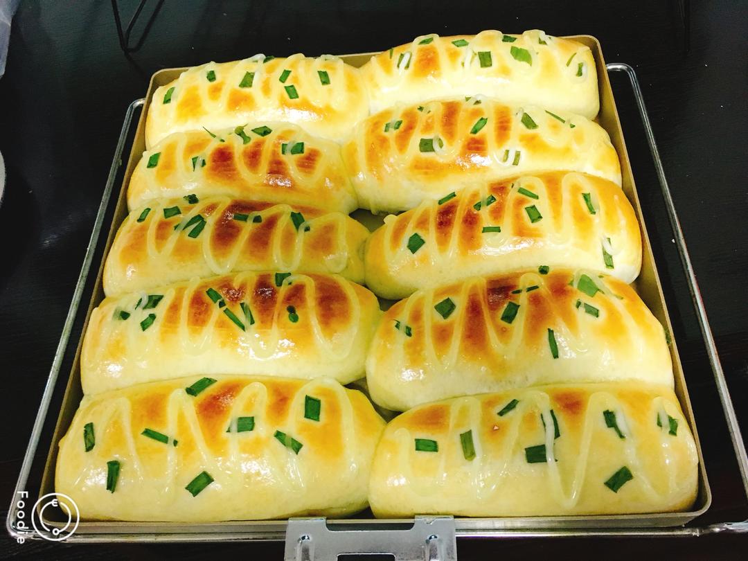 香葱肠仔包的做法