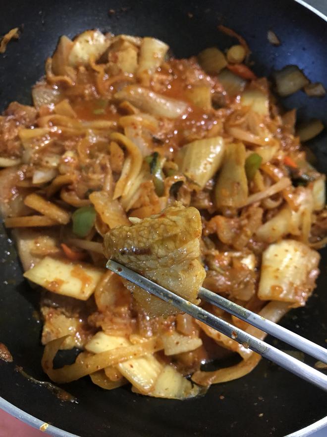 辣白菜➕豆腐的做法