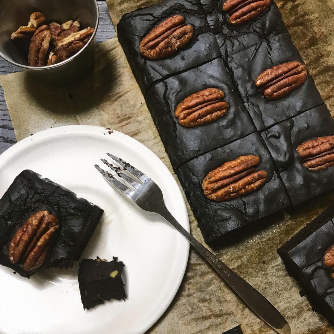 牛油果布朗尼（无油无面粉）<Avocado Brownies>