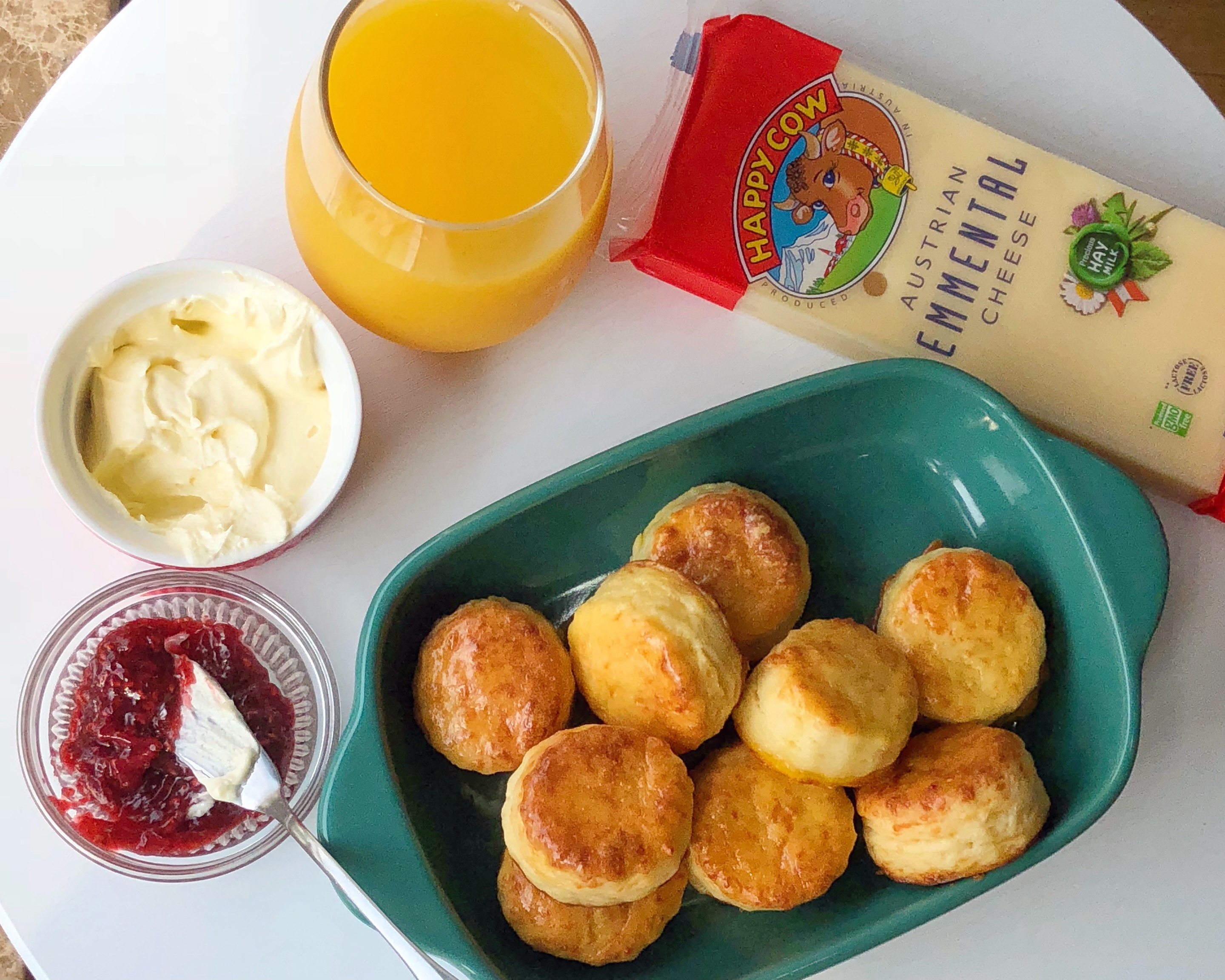 免揉咸奶酪司康饼🧀️『快手美味早餐』的做法